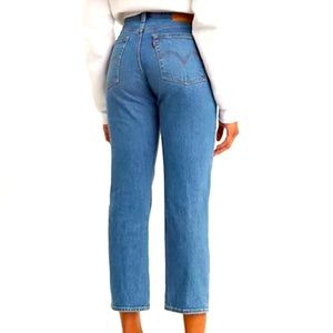 Levi’s Wedgie fit straight leg jeans